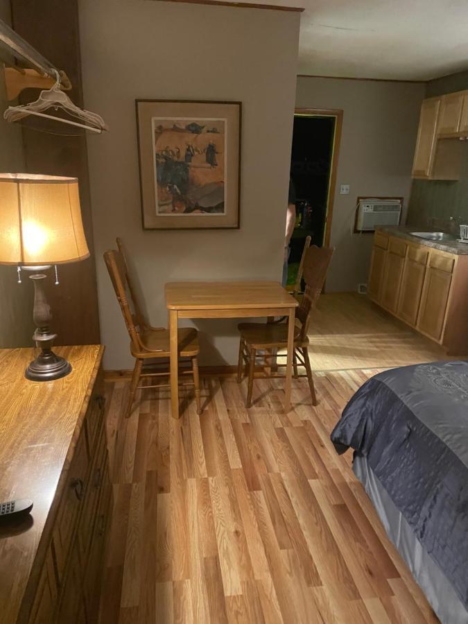 Michael Dee'S Motel East Durham Εξωτερικό φωτογραφία