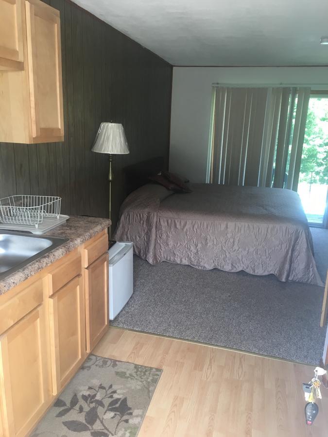 Michael Dee'S Motel East Durham Εξωτερικό φωτογραφία