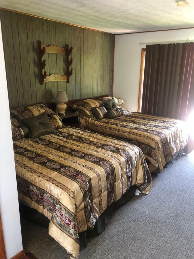 Michael Dee'S Motel East Durham Εξωτερικό φωτογραφία