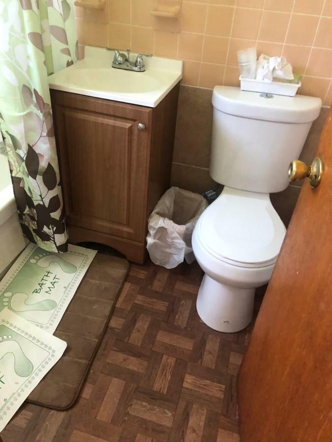 Michael Dee'S Motel East Durham Εξωτερικό φωτογραφία