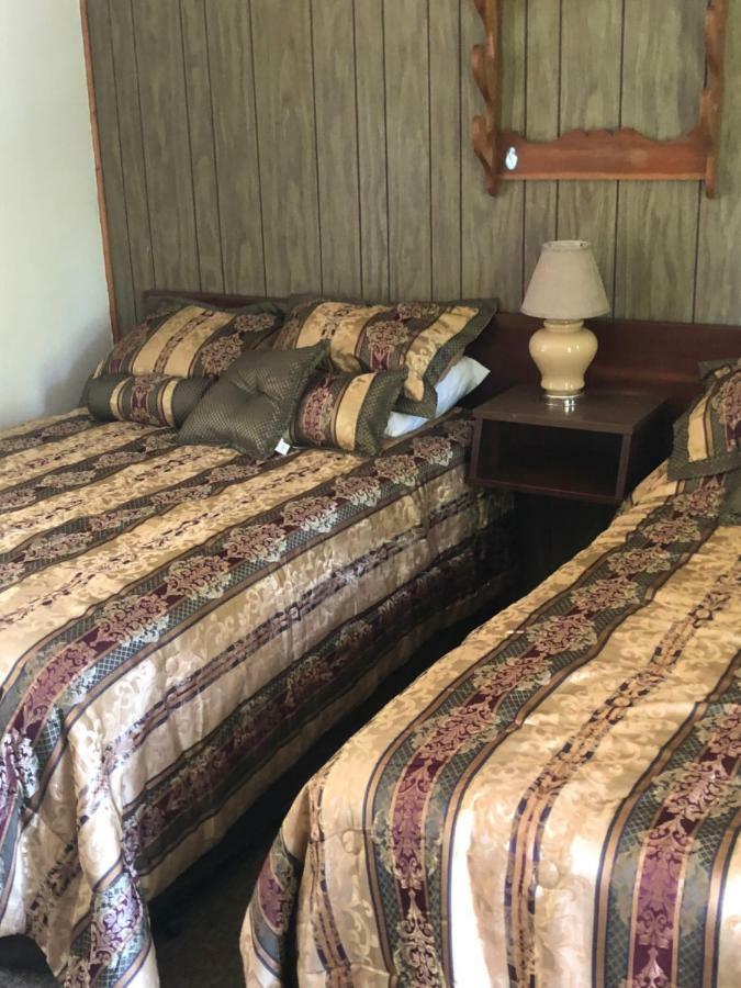 Michael Dee'S Motel East Durham Εξωτερικό φωτογραφία