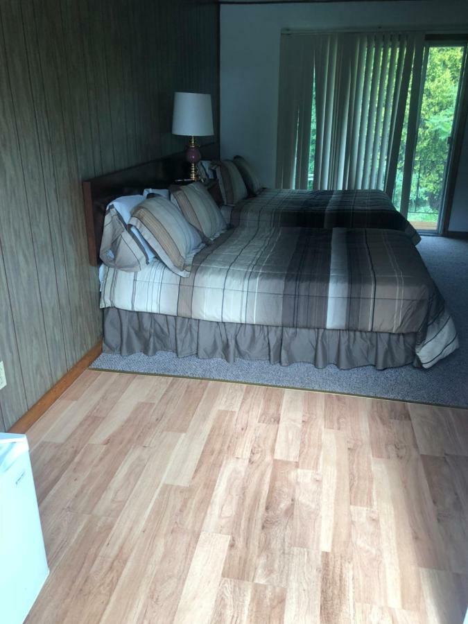 Michael Dee'S Motel East Durham Εξωτερικό φωτογραφία